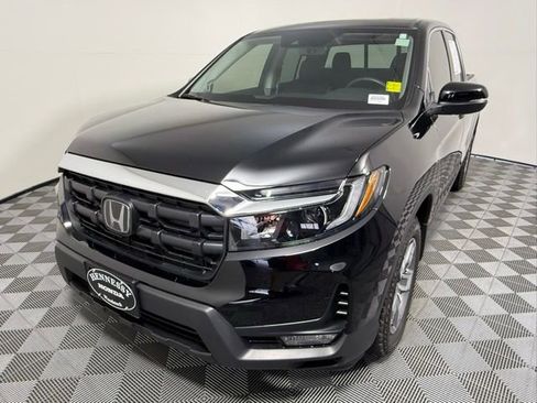 Used 2025 Honda Ridgeline RTL image 2