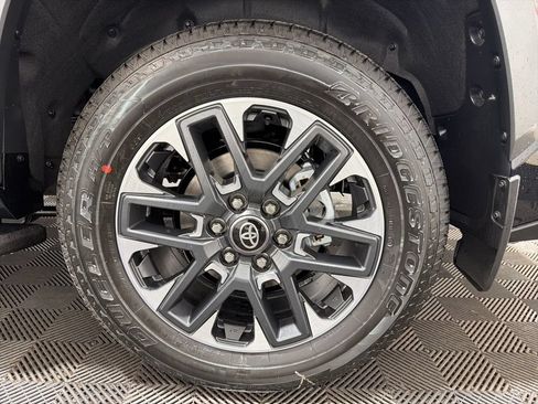 Used 2026 Toyota Sequoia Limited AWD/4WD image 32