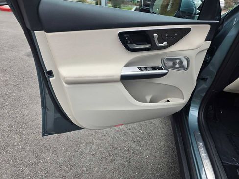 Used 2026 Mercedes-Benz GLC 300 4MATIC image 24