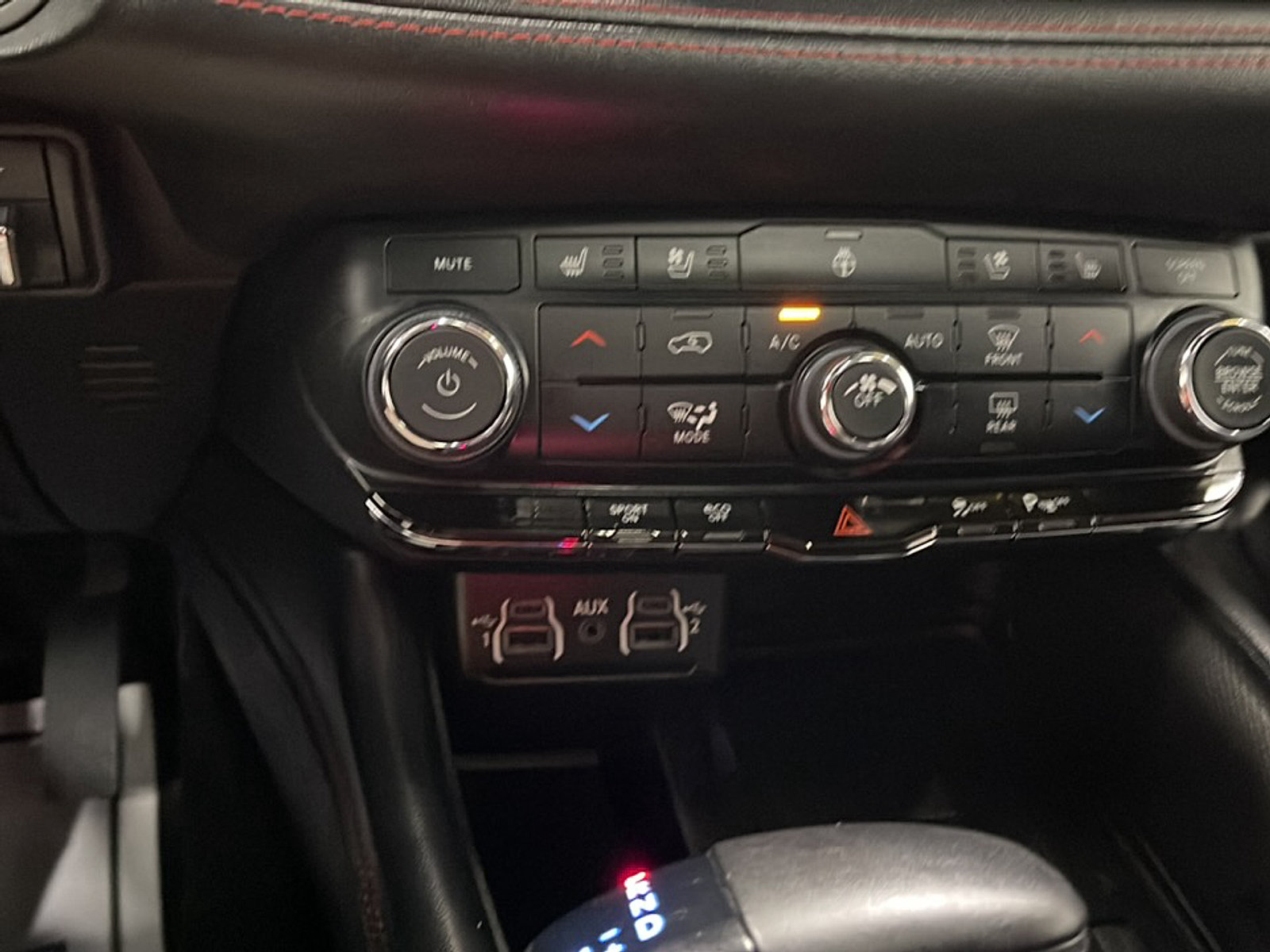 Used 2023 Dodge Durango R/T AWD/4WD image 11