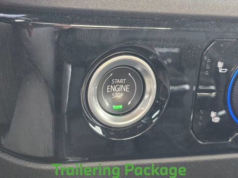 Used 2023 Chevrolet Silverado 1500 LT AWD/4WD image 19