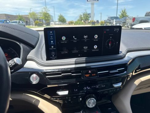 Used 2025 Acura MDX FWD w/ Technology Package image 7