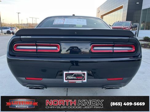 Used 2023 Dodge Challenger R/T w/ Blacktop Package image 17