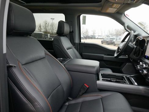 New 2026 Ford F250 Lariat w/ Black Appearance Package image 10