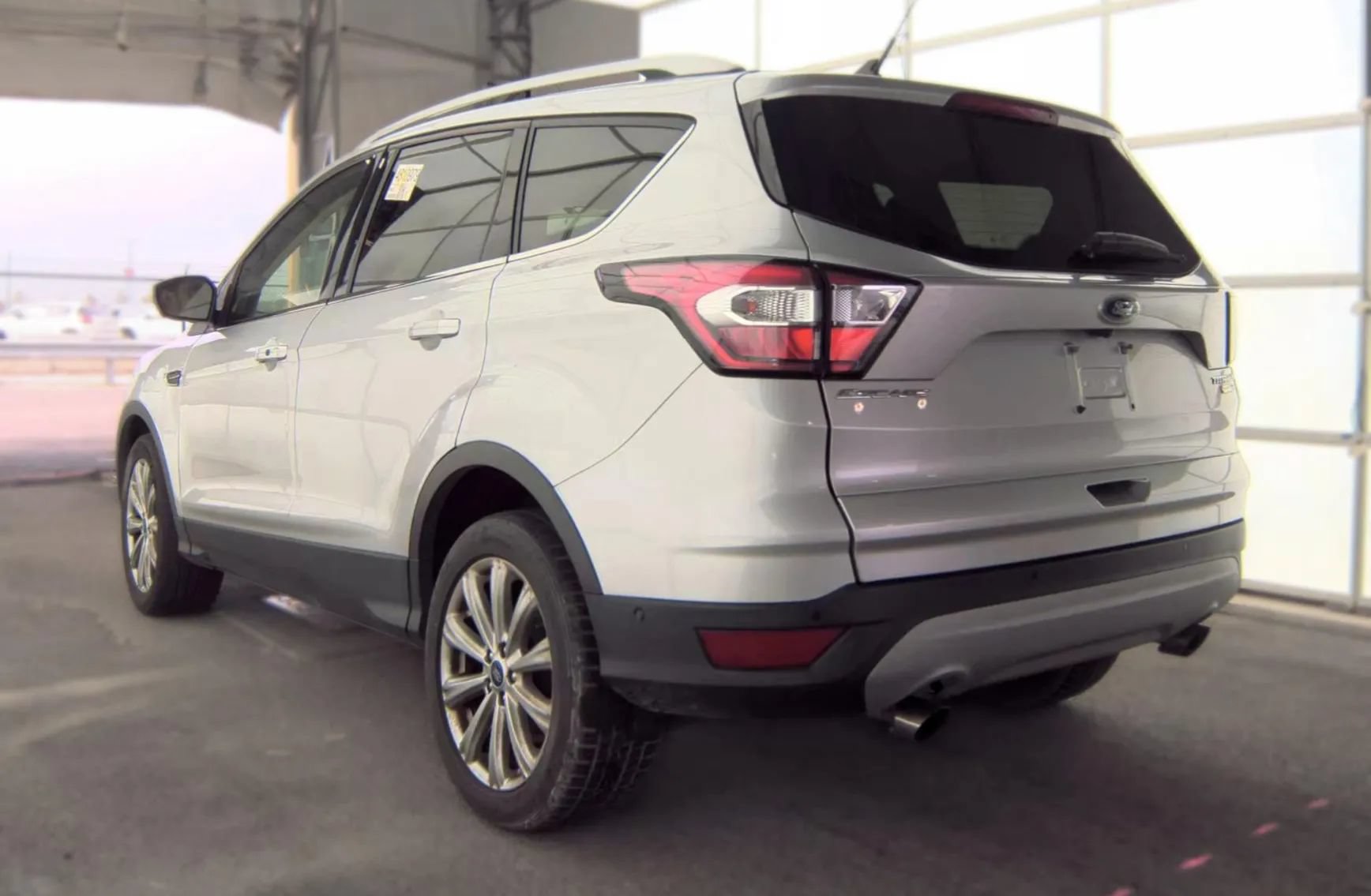 Used 2018 Ford Escape Titanium w/ Ford Safe & Smart Package AWD/4WD image 7