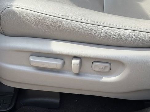 Used 2020 Honda Pilot Touring image 20