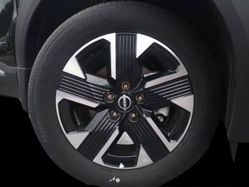 New 2026 Nissan Kicks SV w/ SV Premium Package AWD/4WD image 3