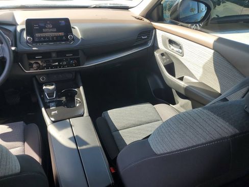 Certified 2023 Nissan Rogue SV FWD image 19
