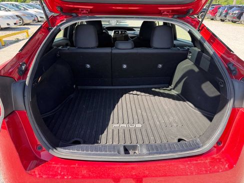 Used 2016 Toyota Prius Two FWD image 17