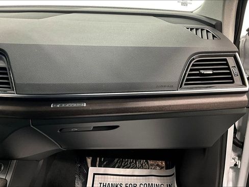 Used 2022 Audi Q5 2.0T Premium w/ Convenience Package image 19