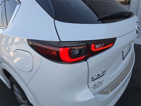 Used 2025 MAZDA CX-5 Signature image 26