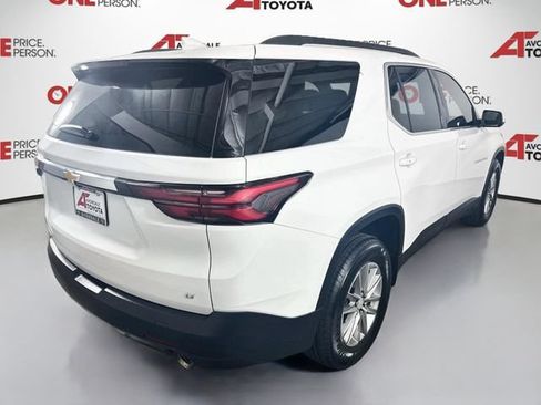 Used 2023 Chevrolet Traverse LT FWD image 7