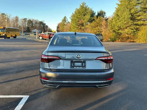 Used 2019 Volkswagen Jetta SEL Premium image 6
