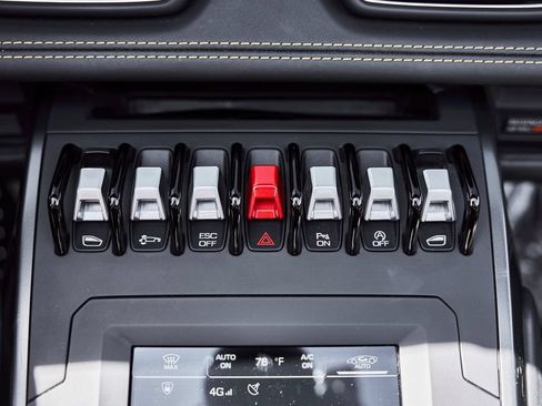 Used 2023 Lamborghini Huracan EVO RWD image 63
