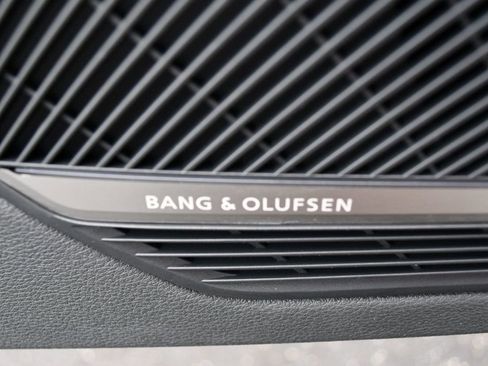 Used 2018 Audi A4 2.0T Ultra Premium Plus w/ Premium Plus Package image 59