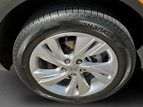 Used 2025 Buick Encore GX Preferred AWD/4WD image 34