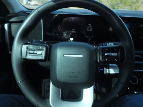 Used 2025 Hyundai Santa Fe SEL image 21