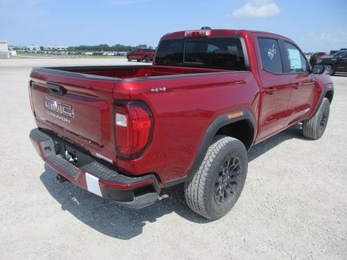 New 2026 GMC Canyon Elevation w/ Convenience Package AWD/4WD image 4