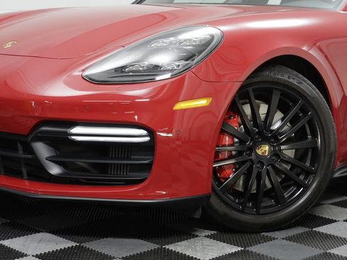 Used 2019 Porsche Panamera GTS AWD/4WD image 3