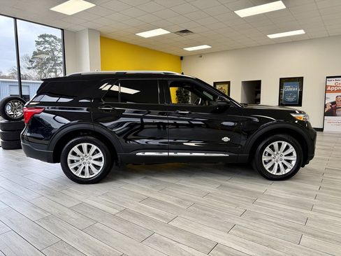 Used 2022 Ford Explorer King Ranch image 5