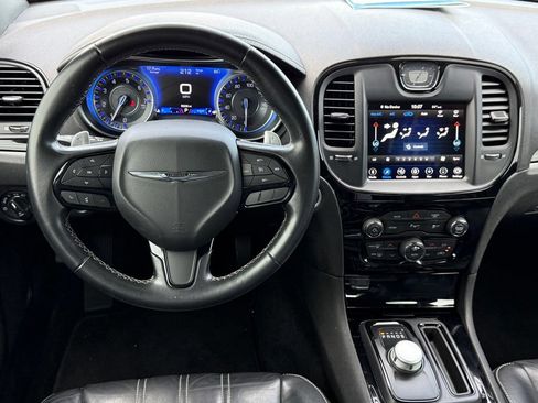 Used 2022 Chrysler 300 S RWD image 12