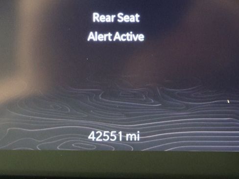 Used 2023 Jeep Grand Cherokee Limited image 16