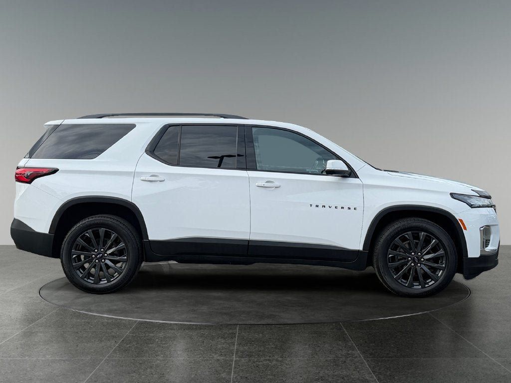 Used 2022 Chevrolet Traverse RS AWD/4WD image 11