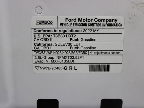 Used 2022 Ford Escape SE image 35