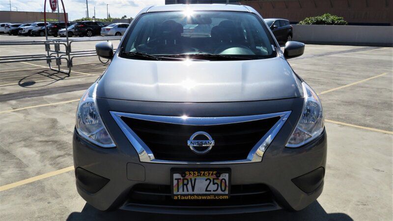 Used 2019 Nissan Versa SV FWD image 7