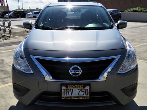 Used 2019 Nissan Versa SV FWD image 7