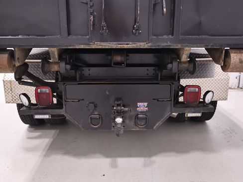 Certified 2017 Ford F550 4x4 Regular Cab Super Duty w/ XLT Value Package image 33