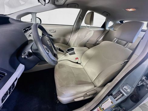 Used 2013 Toyota Prius Two FWD image 13