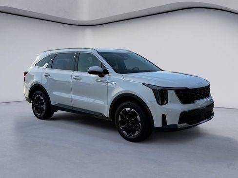 Used 2024 Kia Sorento S AWD/4WD image 5