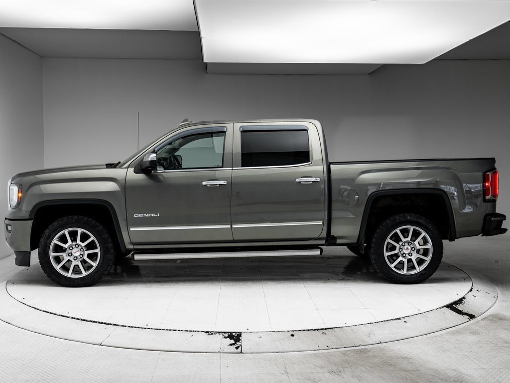 Used 2018 GMC Sierra 1500 Denali AWD/4WD image 2