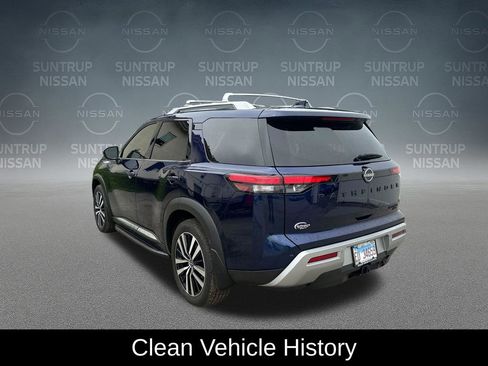 Used 2024 Nissan Pathfinder Platinum w/ Lighting Package (N93) AWD/4WD image 4
