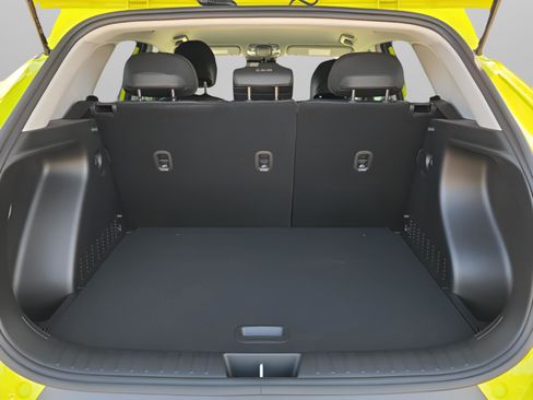 New 2026 Hyundai Kona SEL Premium image 8