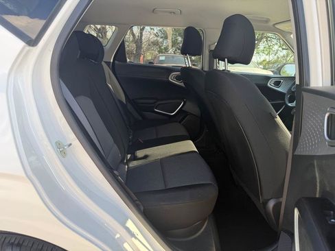 Used 2022 Kia Soul LX w/ Technology Package FWD image 17