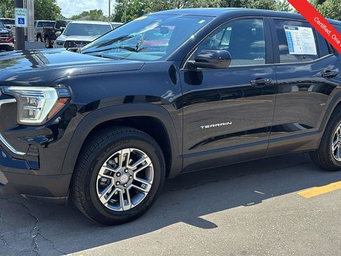 Certified 2025 GMC Terrain Elevation AWD/4WD image 3