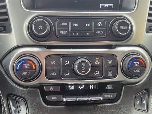 Used 2016 Chevrolet Suburban LT w/ Luxury Package image 31