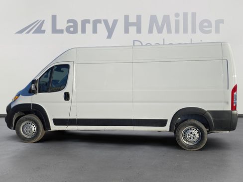 New 2026 RAM ProMaster 2500 w/ Convenience Group image 3