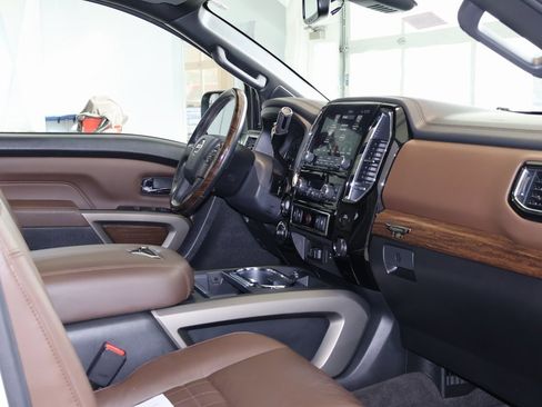 Used 2021 Nissan Titan Platinum Reserve w/ Moonroof Package image 37