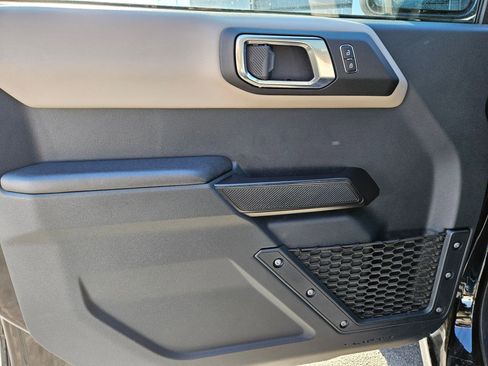 Used 2024 Ford Bronco Wildtrak AWD/4WD image 14