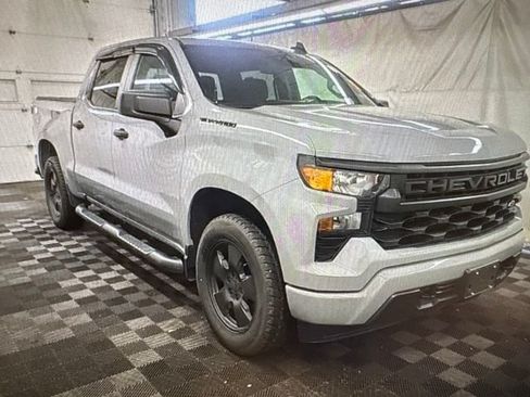 Used 2024 Chevrolet Silverado 1500 Custom AWD/4WD image 4