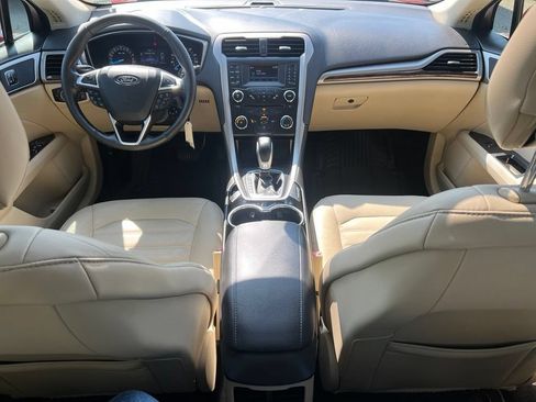 Used 2014 Ford Fusion SE w/ Equipment Group 202A FWD image 25