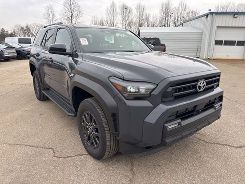 Used 2025 Toyota 4Runner SR5 image 4