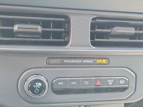 Used 2026 Ford Maverick XL AWD/4WD image 14