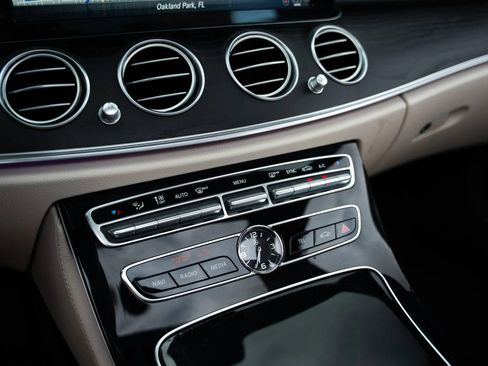 Used 2017 Mercedes-Benz E 300 4MATIC image 46