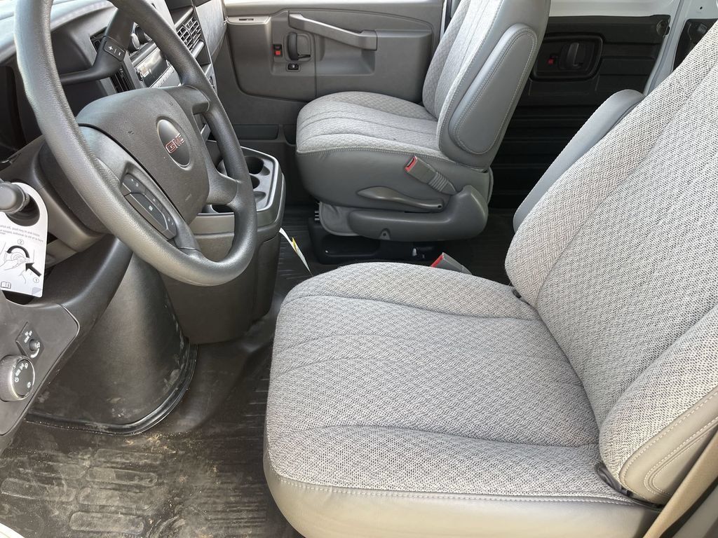 New 2025 GMC Savana 2500 Extended w/ Driver Convenience Package RWD image 19