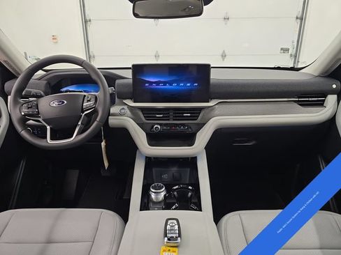 New 2026 Ford Explorer Platinum w/ LUX Leather Package AWD/4WD image 16