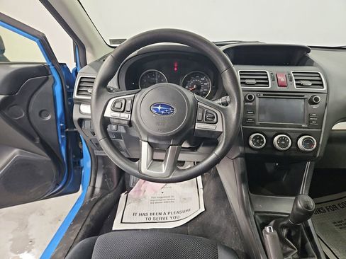 Used 2016 Subaru Crosstrek 2.0i image 14
